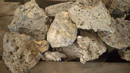 Piedra volcánica para chimenea